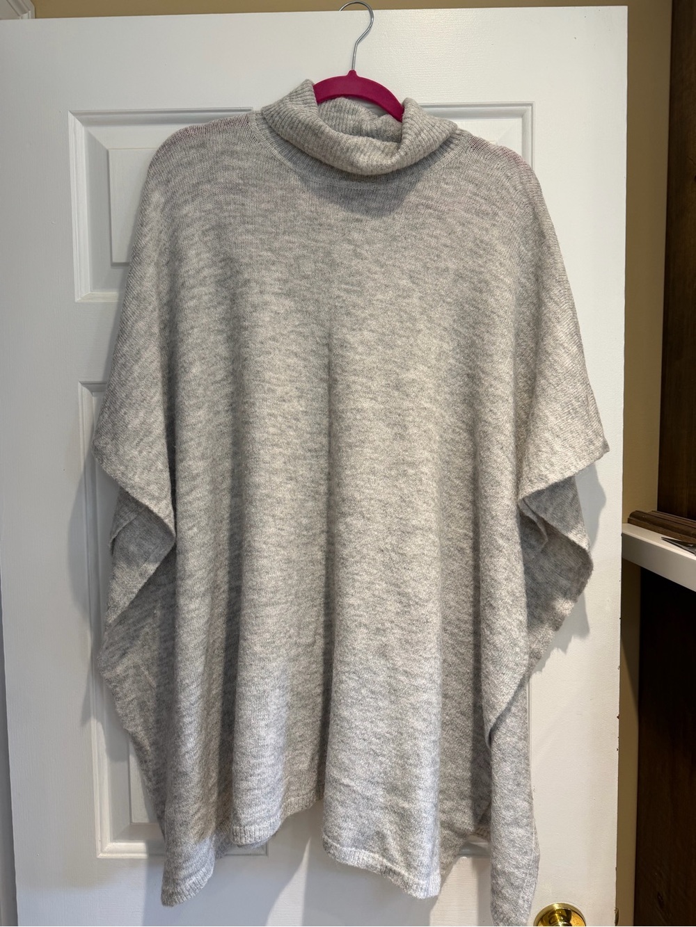 Vero Moda Light Gray Turtleneck Poncho
